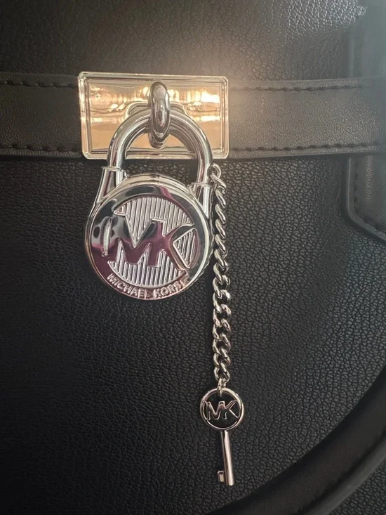 Michael Kors Black Leather Satchel Silver-Tone Charm and Matching Wallet New - Picture 10 of 11